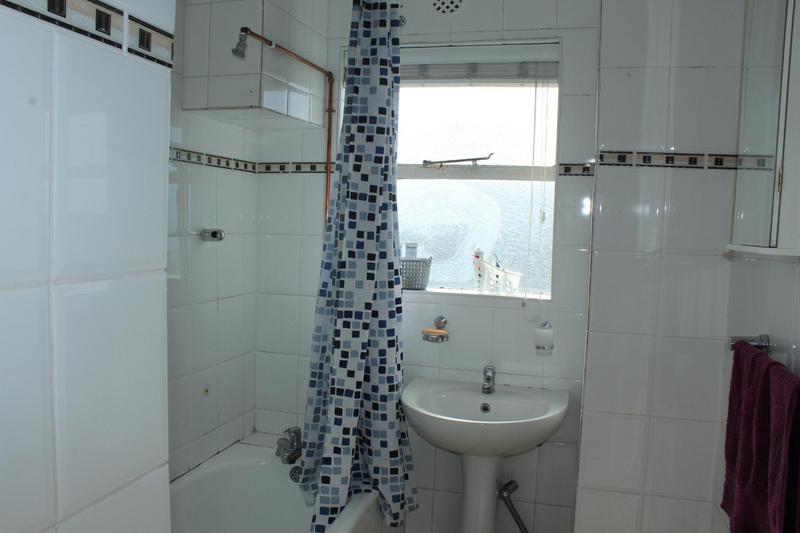 2 Bedroom Property for Sale in Oostersee Western Cape